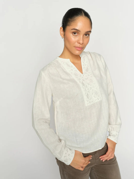 Evanda Blouse